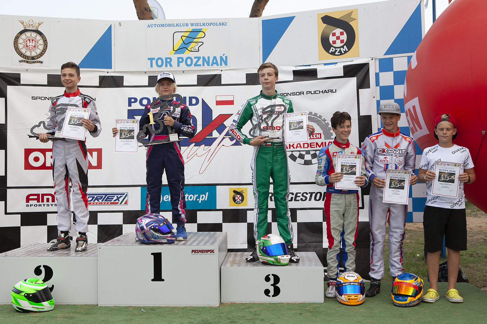 podium_junior