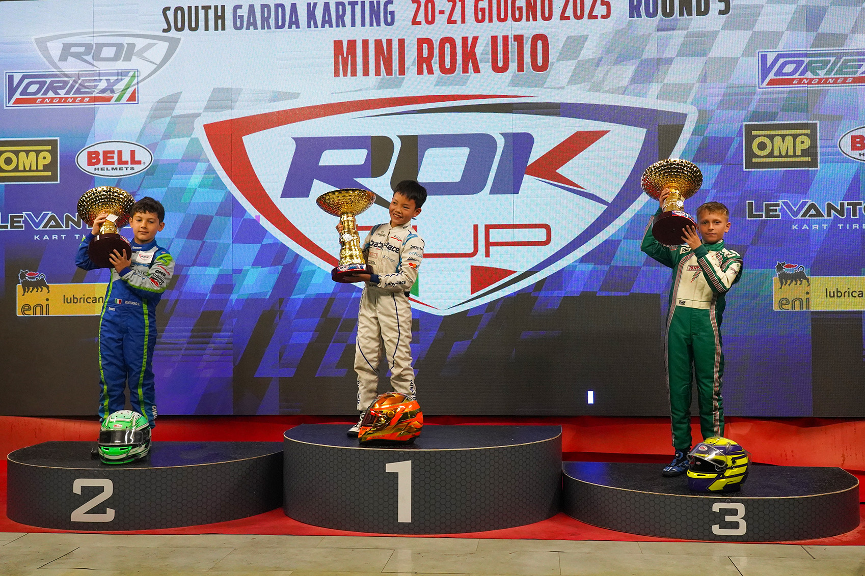DSN02444_rok_int